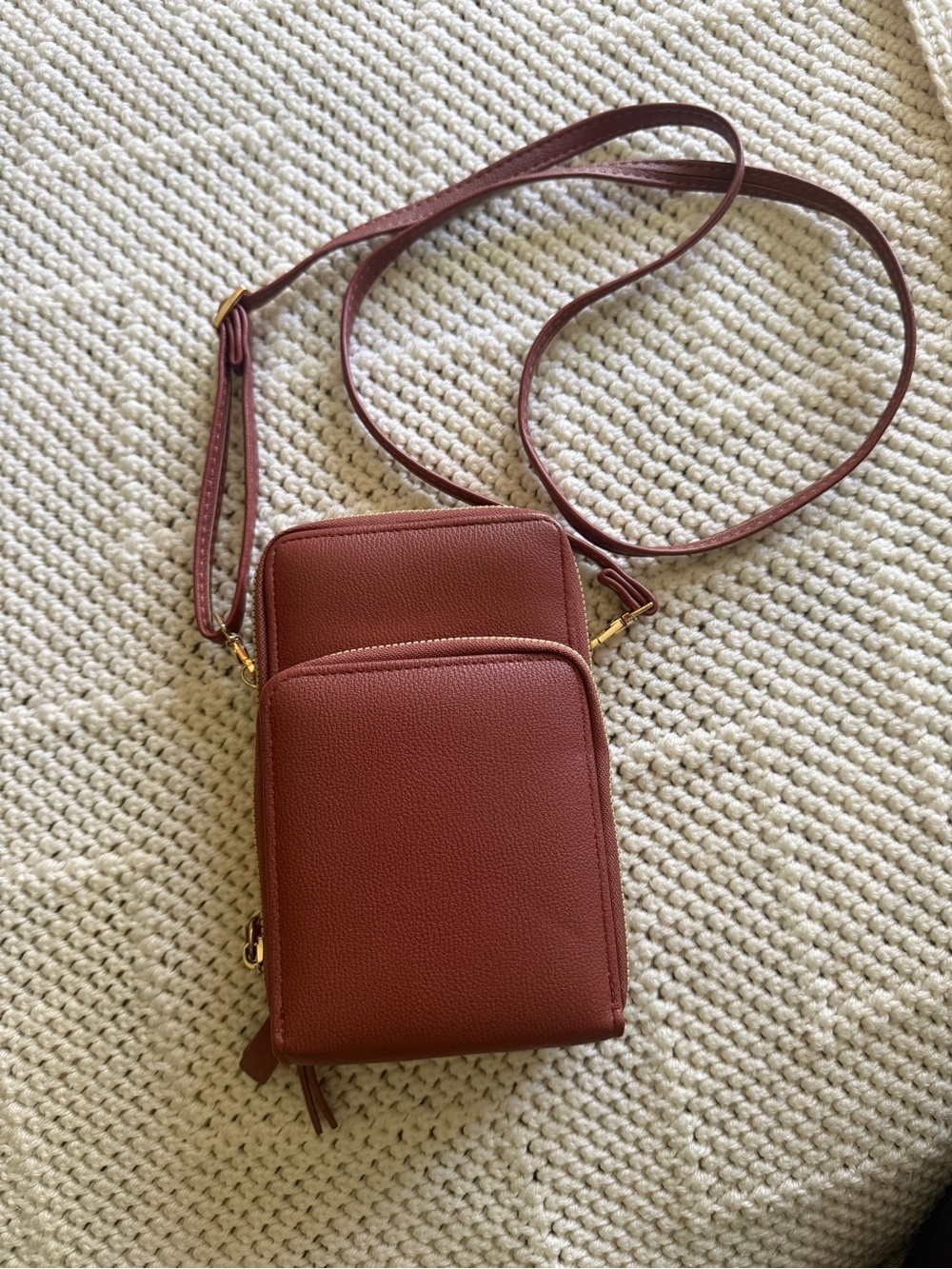 Women’s Crossbody Phone Bag in Deep Burgundy